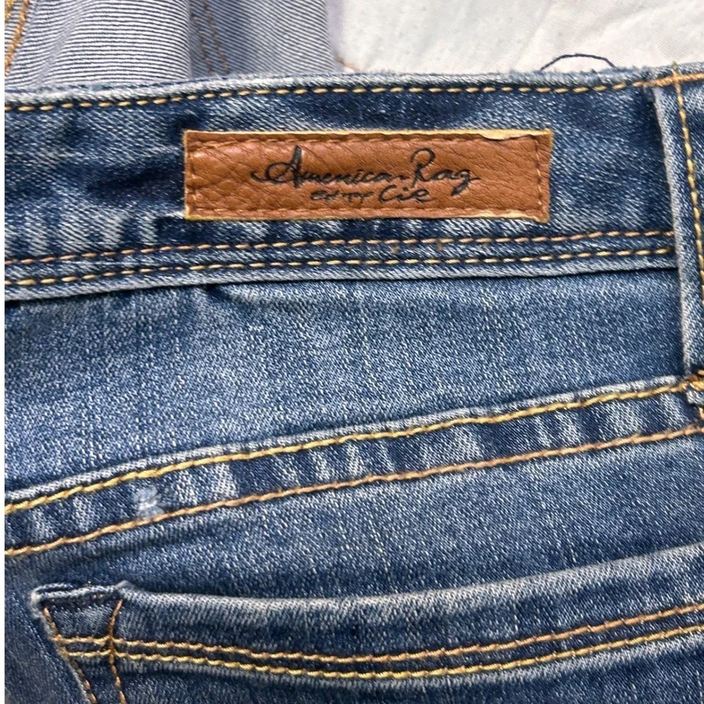 American Rag Cie Womens Bootcut Jeans Size 3S Medium Wash Low Rise Stretch Denim